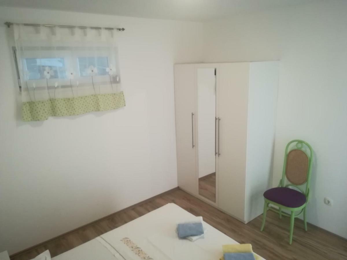 Apartments Galic Podgora Exterior photo